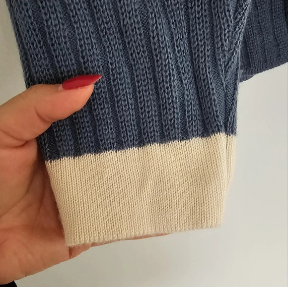 HUGO BOSS  70% Virgin Wool Made in Italy Turtleneck Golf  Sweater | Size… - Picture 7 of 9